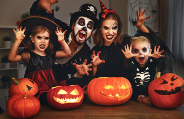 scary family costumes