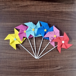 Birthdays Decoration Colored windmill cake decoration