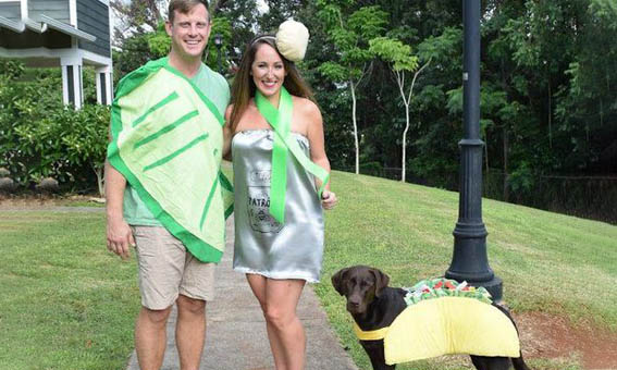 couple's food costumes